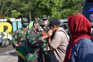 Kolonel-Dariyanto-Terjun-ke-Lokasi-Wisata-Padusan-