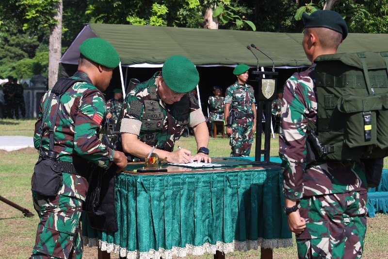 1_KasdamVBrawijayaApresiasiSemangatPrajuritInfanteri_copy_800x533