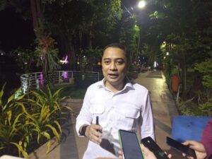 dok.WaliKotaEriCahyadisaatmeninjauWisataKalimas(10)_copy_800x601